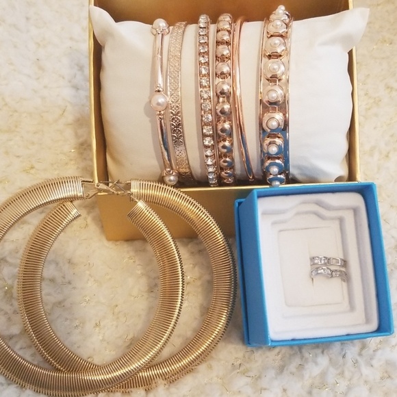 Jewelry - Picture 1 of 1